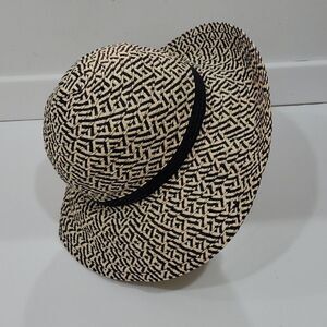 EUC Floppy Black Straw Sun Hat